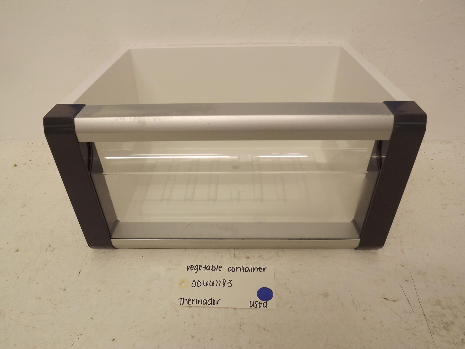 Thermador Refrigerator 00661183 Vegetable Container Used Thermador Refrigerator 00661183 Vegetable Container Used